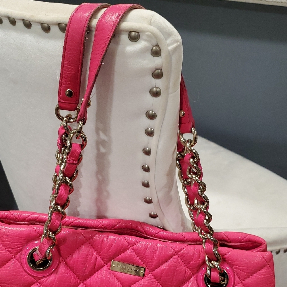 Kate Spade Emerson  Pink Quilted Barbiecore Shoulder Bag with Gold Chain - Picture 13 of 16